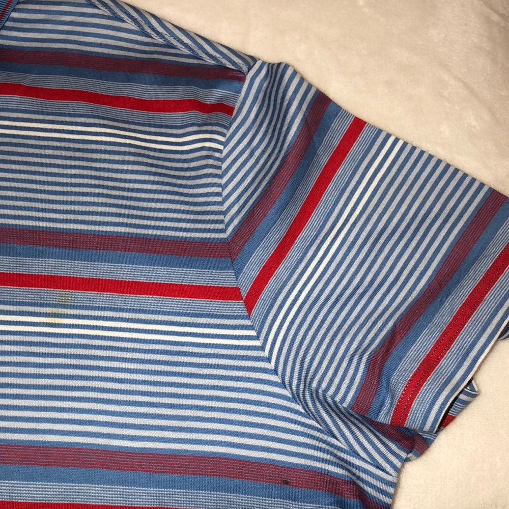 ❌SOLD❌ Hugo Boss Polo Shirt - Picture 4 of 8